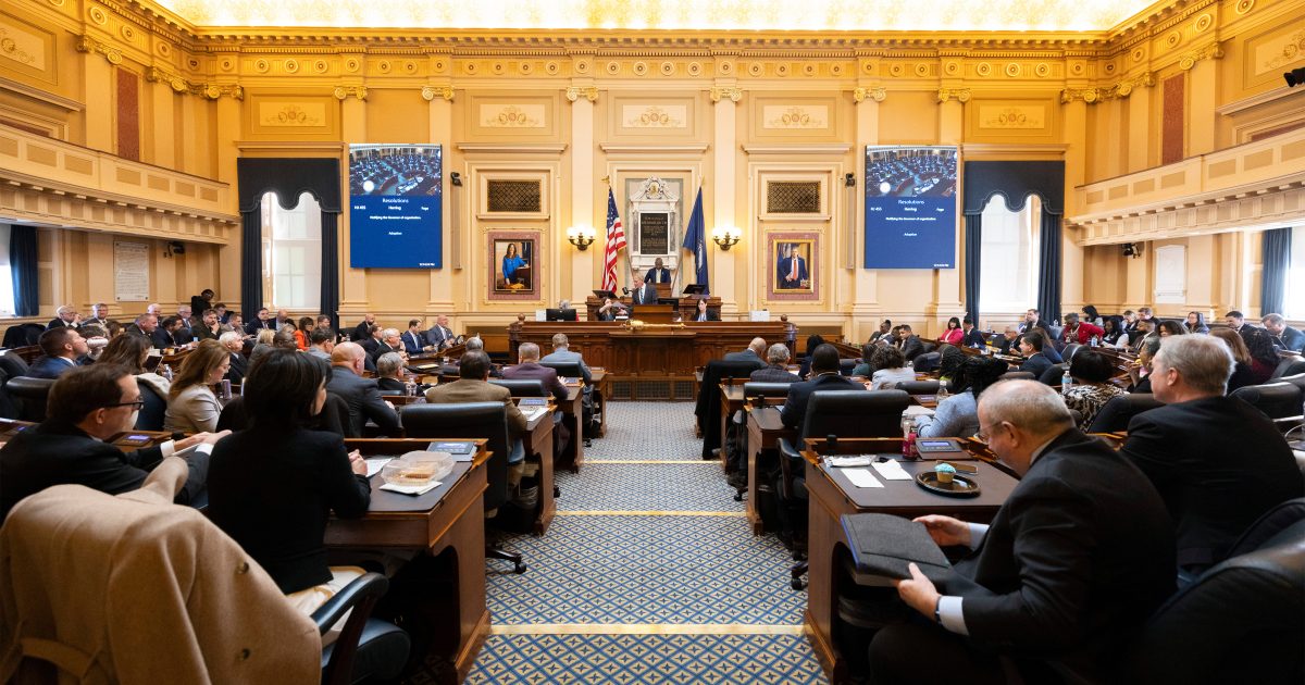 Виржиниагийн үндсэн хууль үр хөндөлтийг дэмжигч өөрчлөлтийг авч магадгүй юм