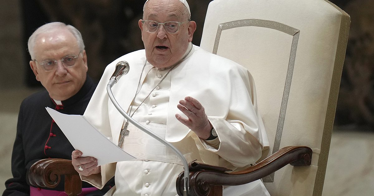 Papst Franziskus schlägt Trump -Deportationen im Klerusbrief