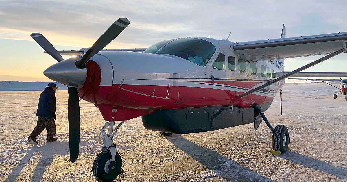 Алга болсон Commuter Alcumer-ийн Баруун Аляскийн Аляскийн ослын газар