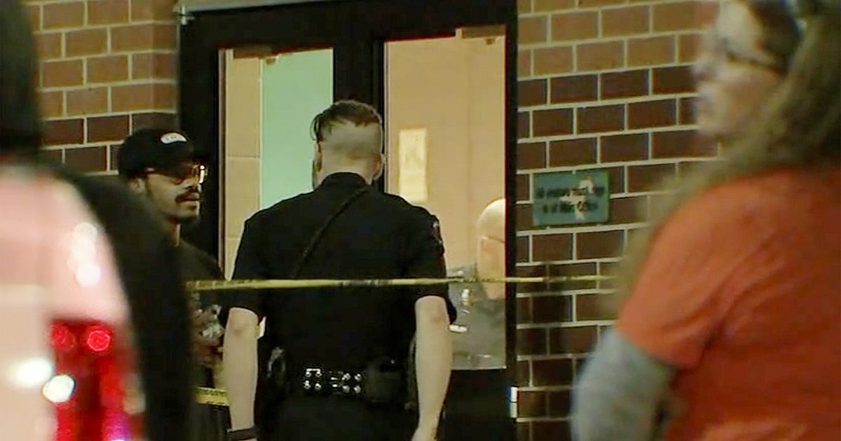 Ахмад настнууд Техасын хамтлагийн тэмцээнд буудсан гэж сэжиглэж байв