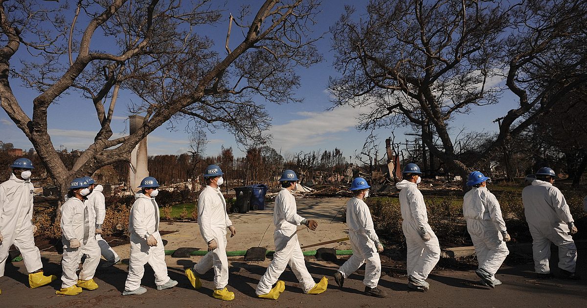 Калифорния Түймрээр нөхөн сэргээх санхүүжилтийн санхүүжилтэд 40 метрийн зайд хооллодог