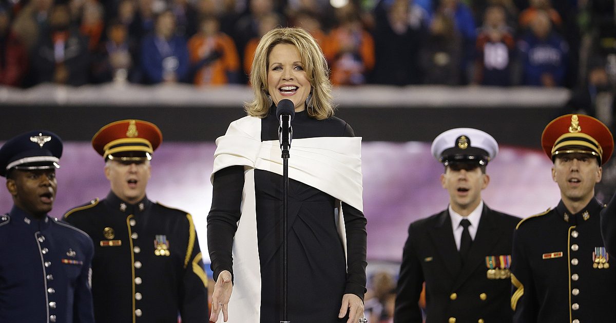 Сопрано Рене 1980-аад оны үед Reimage Dozart Opera руу чиглээрэй