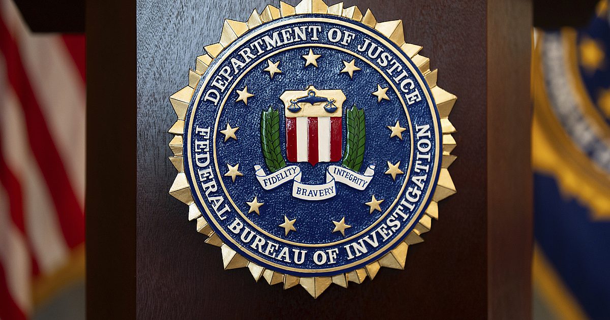 DOJ нь үл хамаарах киноны дискийг хулгайлсан DVD үйлдвэрлэлийн ажилтныг буруутгаж байна