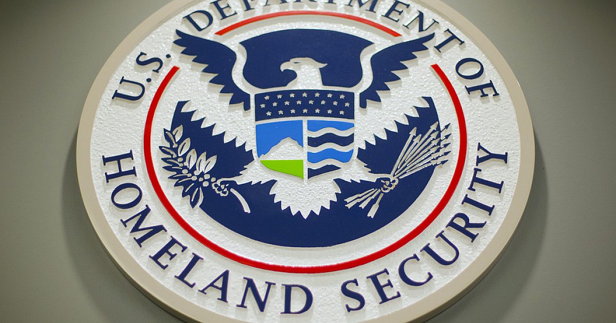 АНУ-ын зарим Канадын зочин бүртгүүлэх ёстой, хурууны хээ, DHS дүрмийг өгөх ёстой