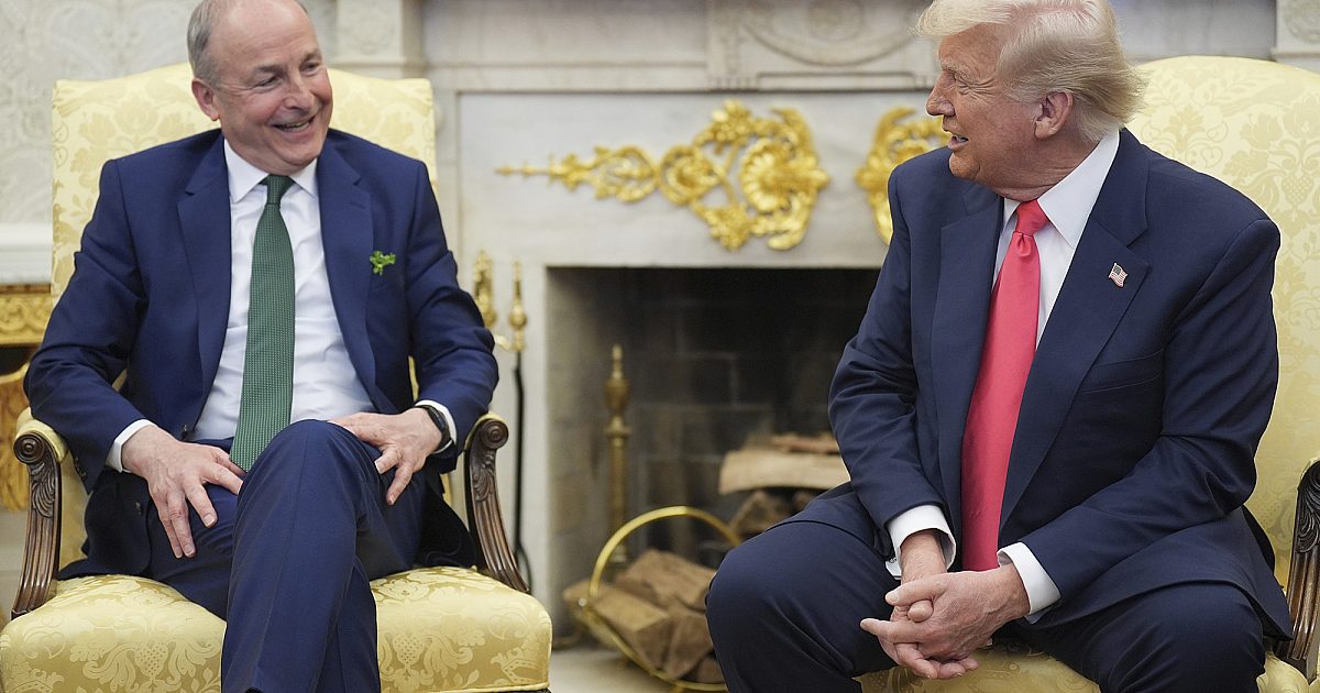 Трамп Ирландын Ерөнхий сайдтай уулзаж, Эмийн аж ахуй эрхлэхийг тангараглая