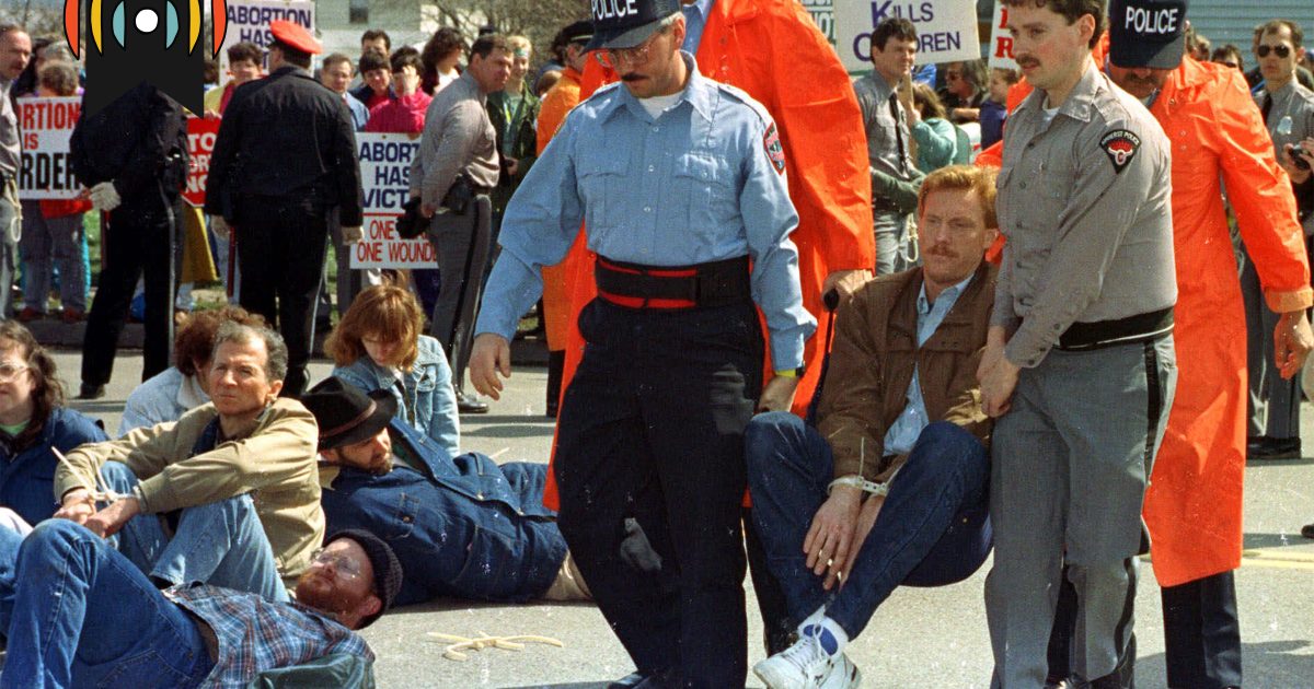 Түүхийн ном: Үр хөндөлтийн маргаантай маргаан