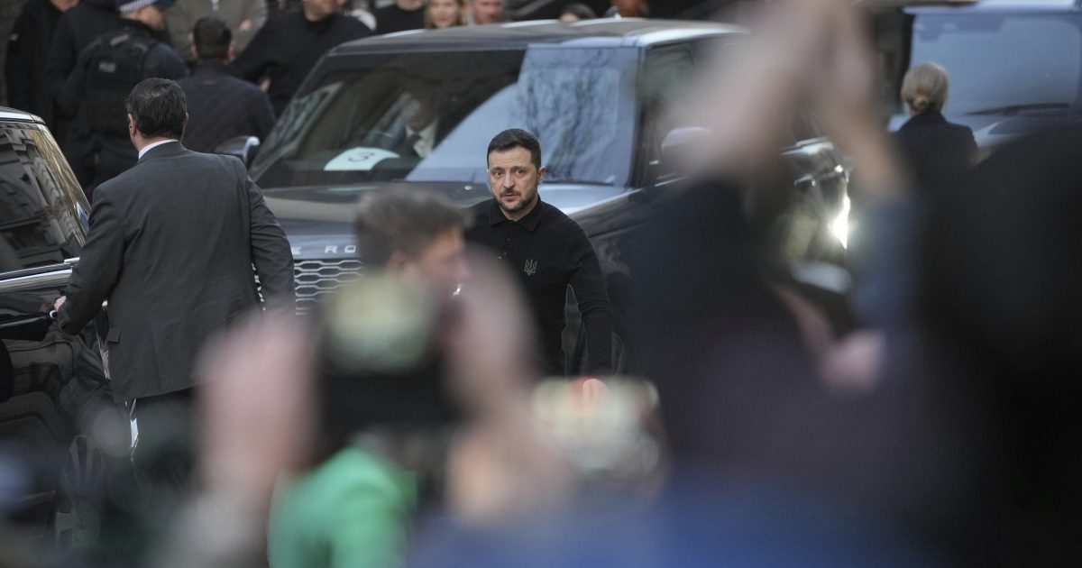 Украин тэр даруй эвлэрлийг эхлүүлж, zelenskyy хэлэв