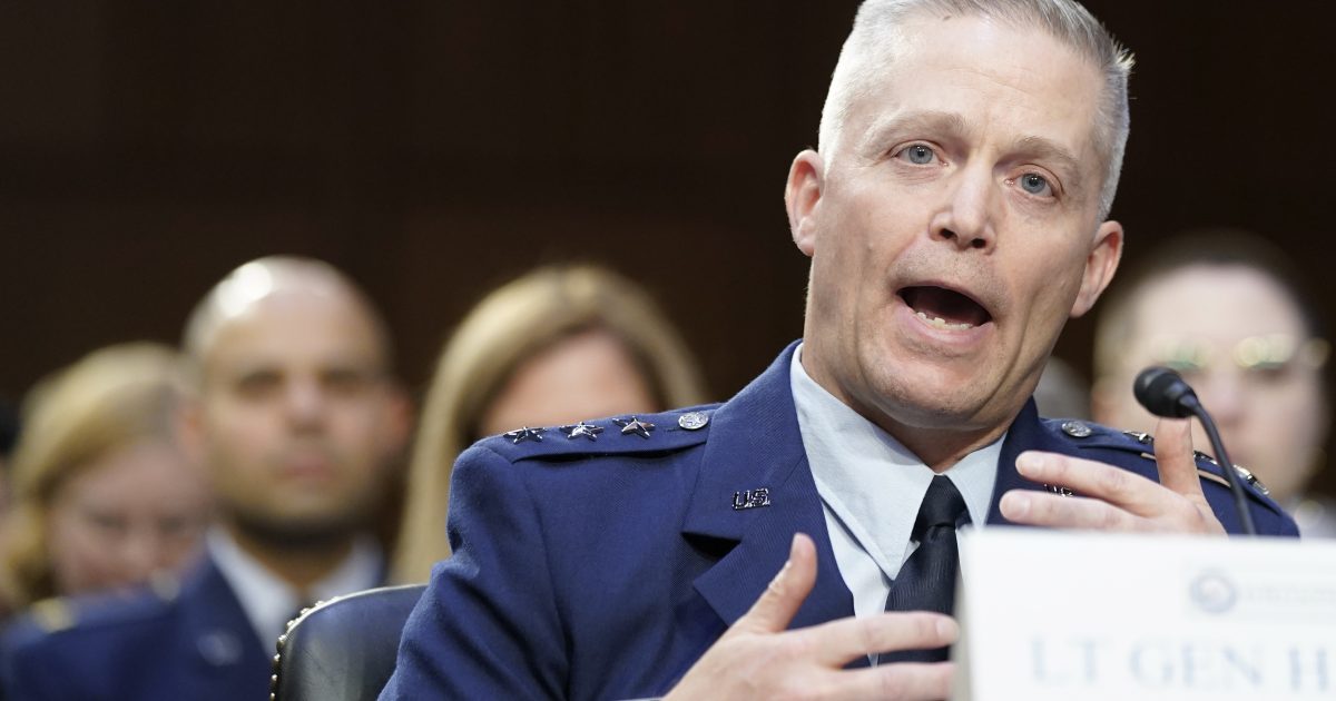 Трамп NSA-ийн захирал, орлогч