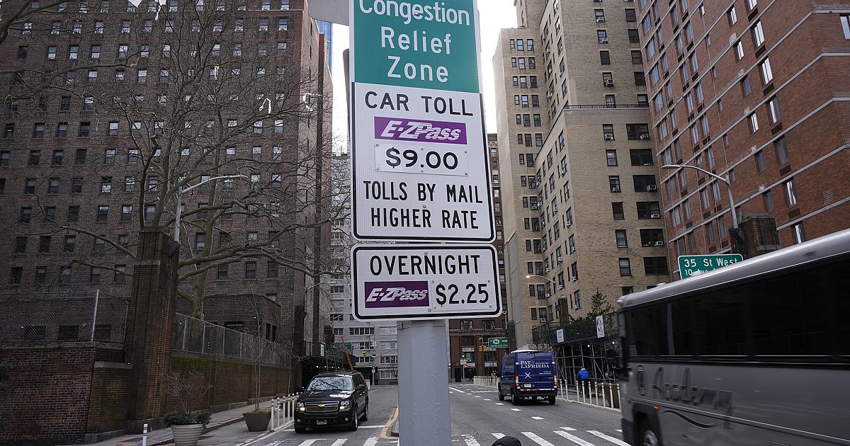 Шүүгч NYC-ийн замын түгжрэлийг зогсоохыг түр хугацаагаар хаах