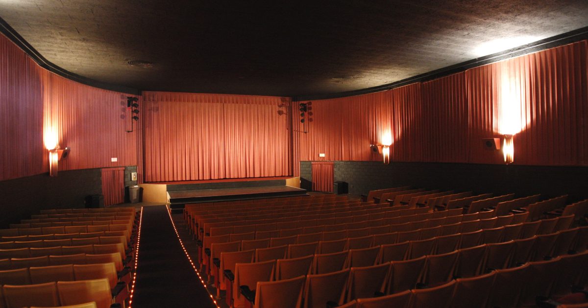 Улаан өндөгний баярын нээгдэж, аяллын хувьд гайхалтай сэрсэн Докудрамма