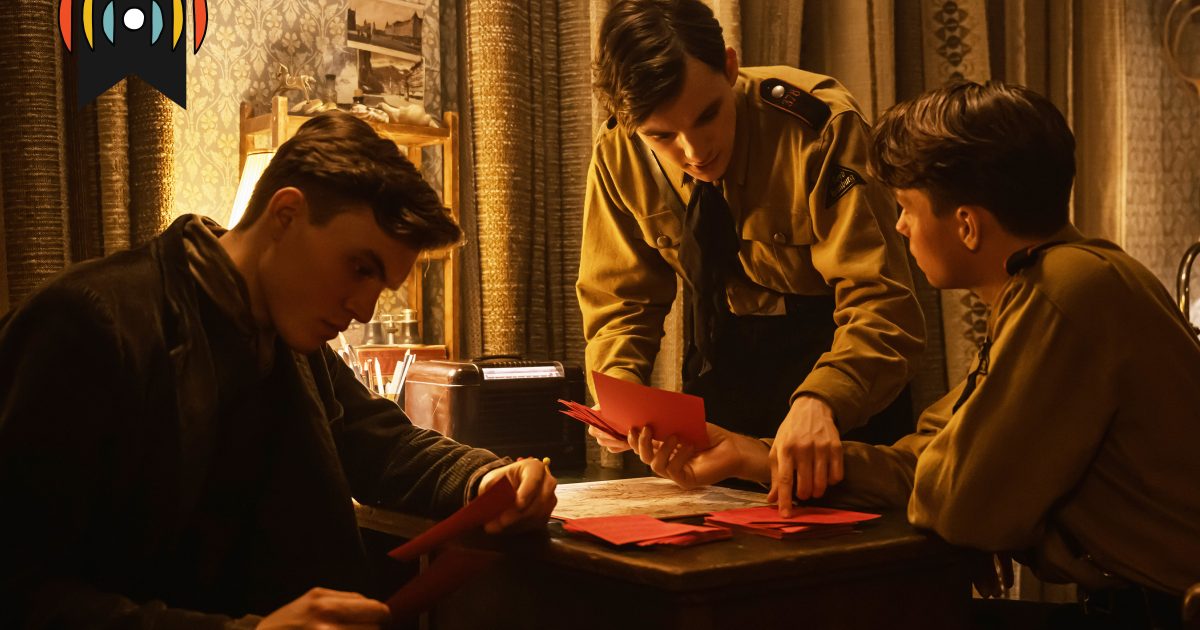 Үнэний төлөө зогсож байна