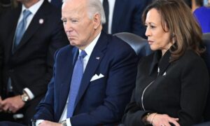 Америк үнэн хэрэгтээ: Демократууд яагаад Америкчуудыг ардчиллыг үнэмшүүлэх чадахгүй вэ?