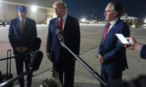 Федерал шүүхийн шүүгч Трампын шинэ H-1B визийн 100,000 долларын төлбөрийг хүчингүй болголоо