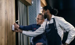 Securitas-ийн ухаалаг бүрэн системээр жижиг дунд бизнесүүдийг хамгаалах