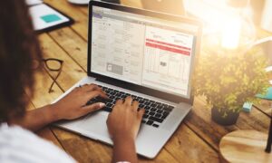Осасуна Docuware-ийн баримтын удирдлагын системээс ашиг тус авч байна