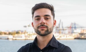 Clover: 23 настай залуугийн стартап, eBikes загварыг Валенсиа руу авч ирдэг