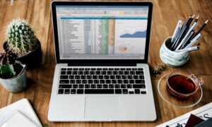 Excel нь Испанийн компаниудын 84.5%-д хиймэл оюун ухаанаас илүү байна