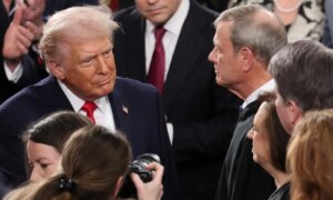 Дээд шүүх Трампын 2026 оны сонгуулийг сүйтгэх оролдлогыг дахин сэргээв: Трамп эсрэг Калифорнийн хэргээр