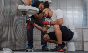 Испанийн сантехникийн салбар сүйрлээс сэргийлэхийн тулд 25 мянган мэргэжилтэн шаардлагатай