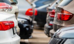 CARFAX Испани дахь ашигласан автомашины бизнесийг судалж байна