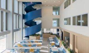 Marina de Empresas шинэ Алинги барилгын нээлтийг хийлээ