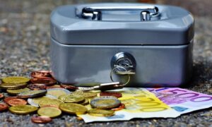 Жижиг дунд бизнесүүдийн 50 хувь нь санхүүгийн удирдлагыг хялбарчилах зорилгоор хууль зүйн хэлбэрээ өөрчлөх төлөвтэй