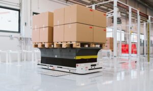 ABB Robotics-ийн E-Device нь робот ба үйлчлүүлэгчдийн хоорондох харилцааг хялбаршуулдаг