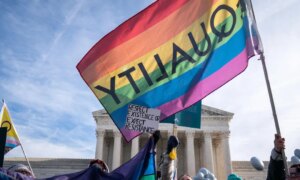 Дээд шүүх татвар төлөгчдийн мөнгийг анти-LGBTQ сургуулиудад санхүүжүүлэхэд бэлэн байна: St Mary v. Roy хэргээр