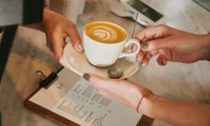 Жижиг дунд бизнесүүдийн үйл ажиллагааны зардлууд 25%-иар өсөж байна