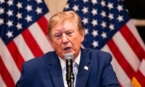 Оросууд АНУ-ын иргэн Стивэн Хаббардыг суллав. Трамп тэдэнд хариу болгон юу өгчээ?